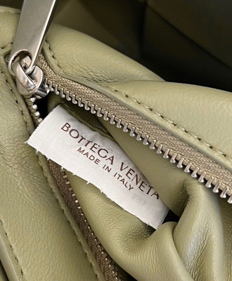 Bottega Veneta Cassette With Versatile Strap